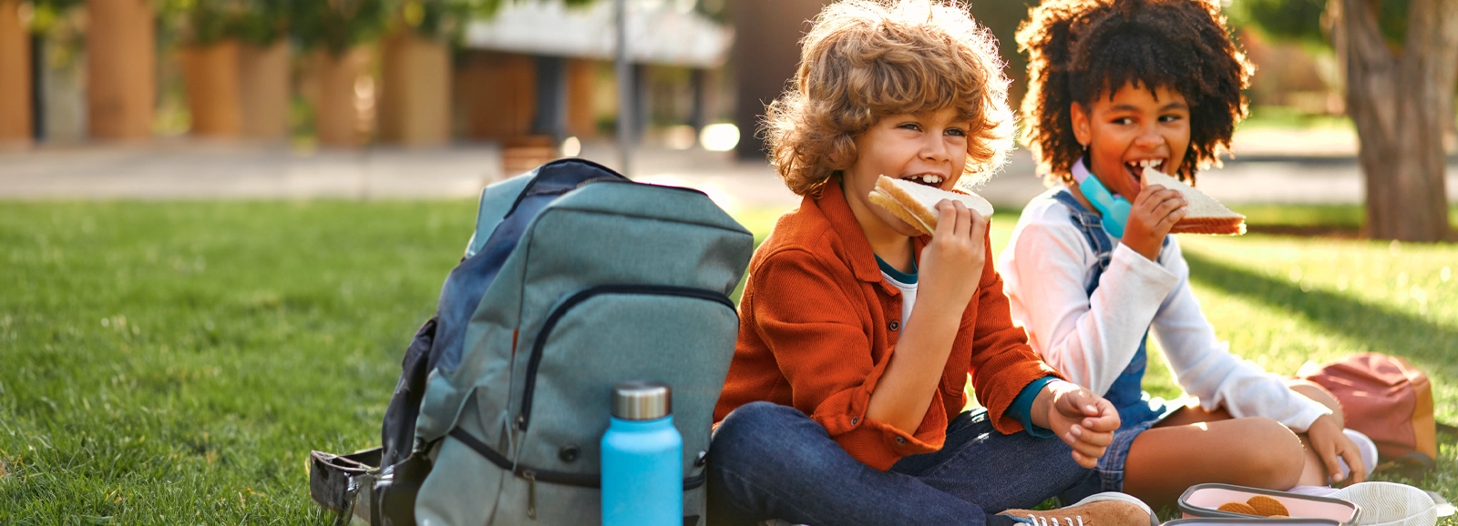 kids-eating-packed-lunches-1600x578-2_rev.webp